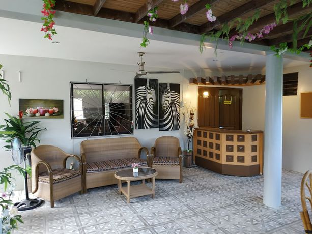Imagen de los interiores del Hotel Sisters Inn Moalboal. Foto 19