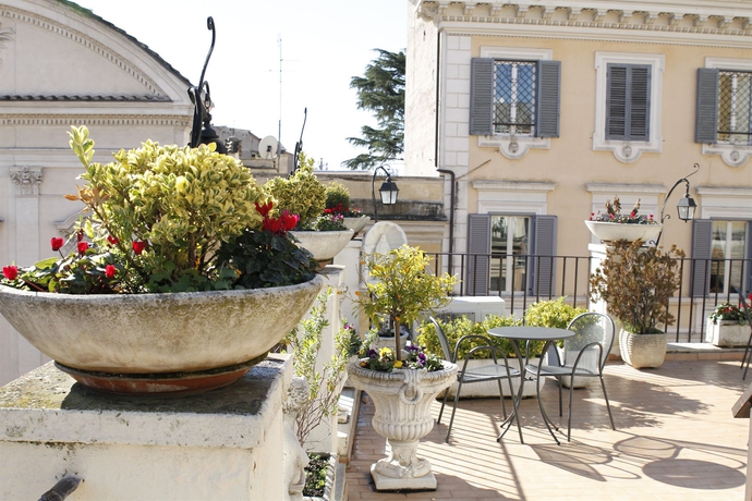 Imagen de los exteriores del Hotel Sistina. Foto 6