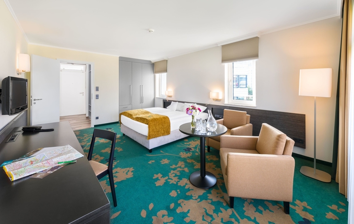 Imagen de la habitación del Hotel Si-suites. Foto 18