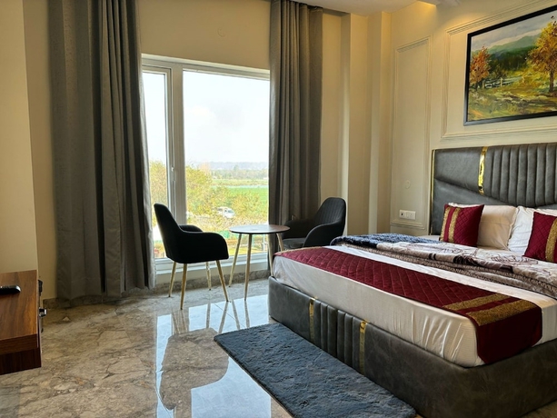 Imagen de la habitación del Hotel Siswan View. Foto 13