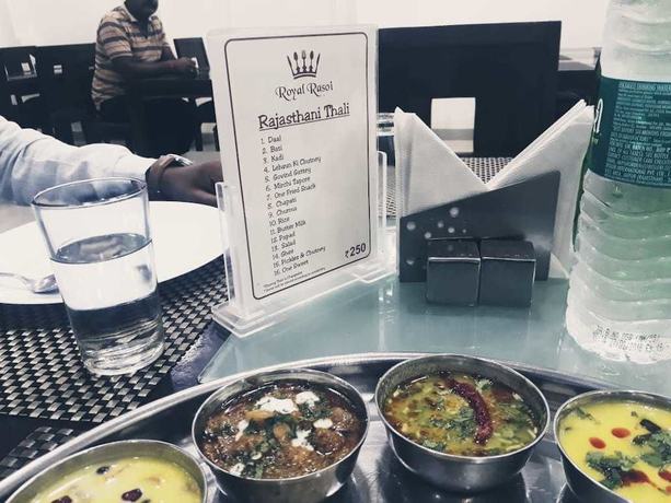 Imagen del bar/restaurante del Hotel Sita, Udaipur. Foto 3