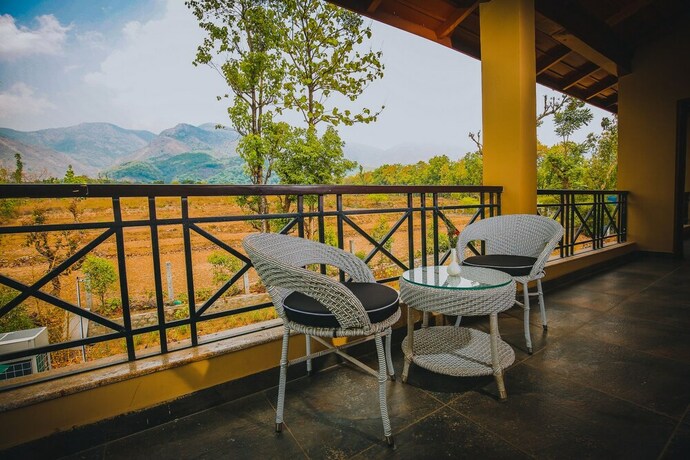 Imagen de la habitación del Hotel Sitabani Jungle and Spa Resort. Foto 22