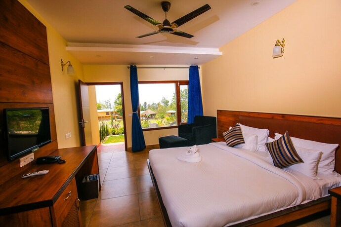 Imagen de la habitación del Hotel Sitabani Jungle and Spa Resort. Foto 25