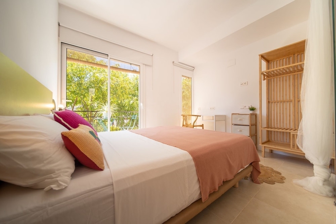 Imagen de la habitación del Hotel Sitges Beach Hostal. Foto 2