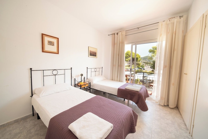 Imagen de la habitación del Hotel Sitges Beach Hostal. Foto 7