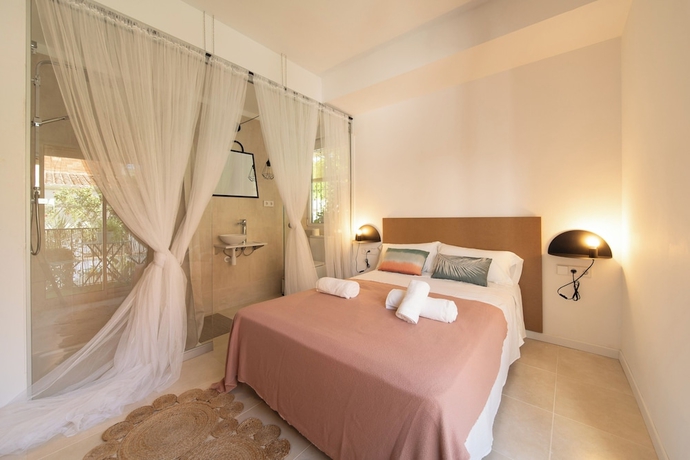Imagen de la habitación del Hotel Sitges Beach Hostal. Foto 13