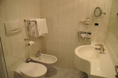 Imagen de la habitación del Hotel Sittnerhof, Merano. Foto 8
