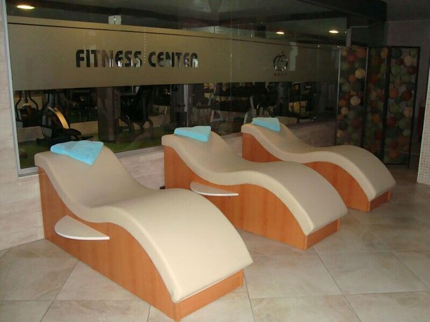 Imagen de la piscina del Hotel Sivas Buyuk. Foto 18