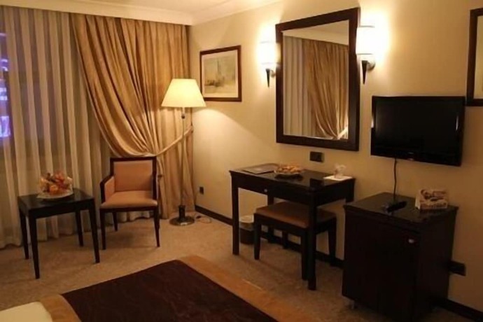 Imagen de la habitación del Hotel Sivas Buyuk. Foto 4