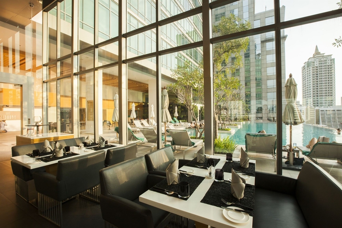 Imagen del bar/restaurante del Hotel Sivatel Bangkok. Foto 4