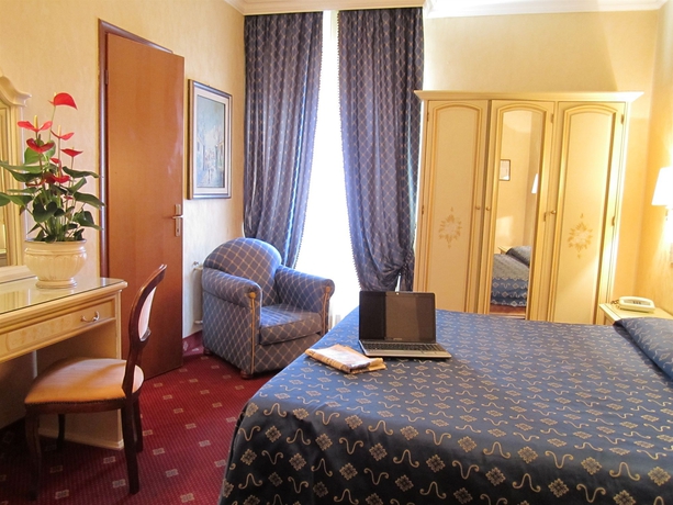 Imagen de la habitación del Hotel Siviglia, Castro Pretorio. Foto 4