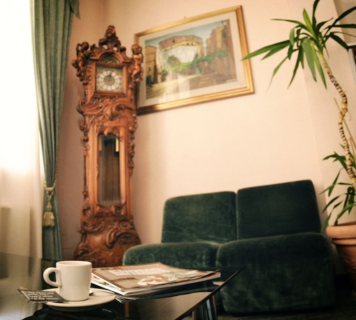 Imagen de la habitación del Hotel Siviglia. Foto 8