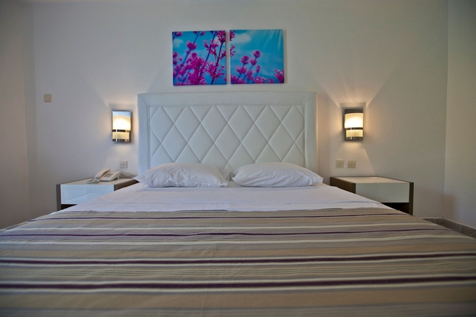 Imagen de la habitación del Hotel Sivila. Foto 10