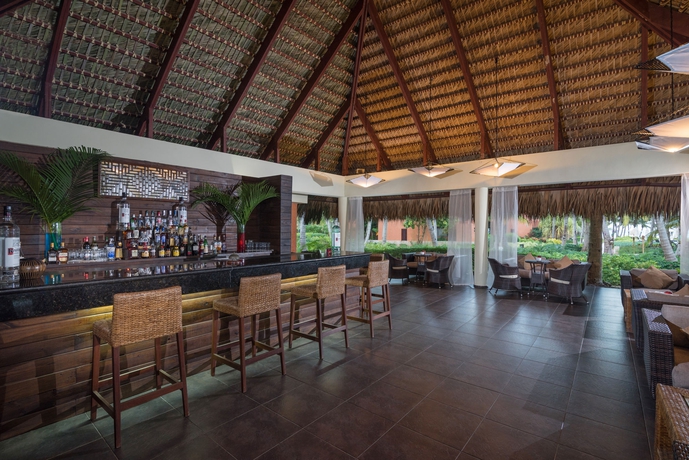 Imagen del bar/restaurante del Hotel Sivory Punta Cana Boutique Hotel - Adults Only. Foto 1