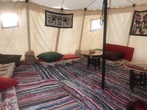 Imagen de los interiores del Hotel Siwa Tonaroz. Foto 12