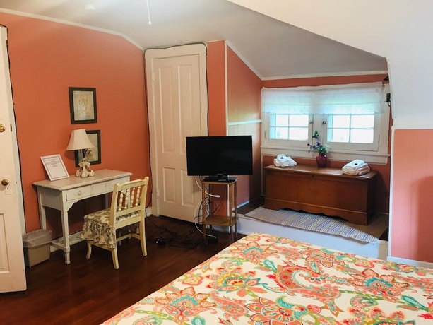 Imagen de la habitación del Hotel Six Acres Bed and Breakfast. Foto 8