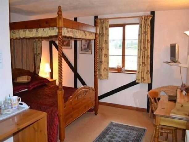 Imagen de la habitación del Hotel Six Bells. Foto 11