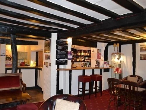 Imagen del bar/restaurante del Hotel Six Bells. Foto 7