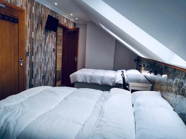 Imagen de la habitación del Hotel Six Bellss. Foto 15