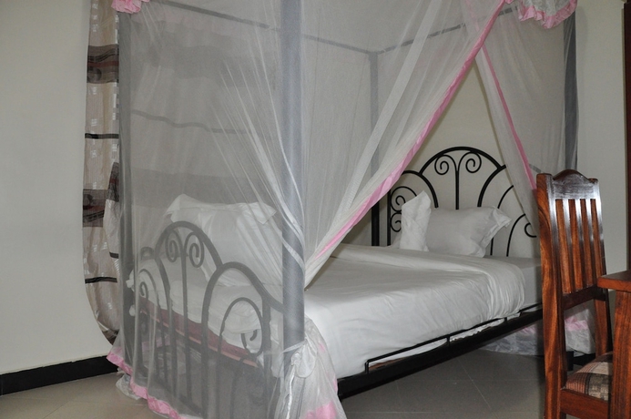 Imagen de la habitación del Hotel Six Eight Motel. Foto 9
