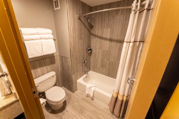 Imagen general del Hotel Six Flags Lodge And Indoor Waterpark. Foto 11