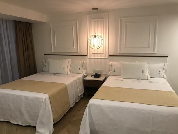 Imagen general del Hotel Six Guadalajara Degollado. Foto 6