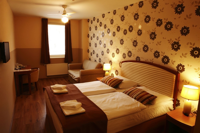 Imagen de la habitación del Hotel Six Inn. Foto 8