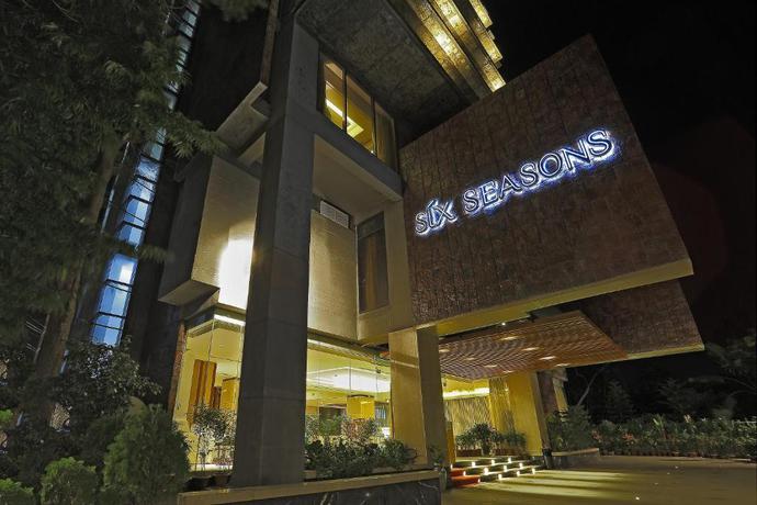Imagen de los exteriores del Hotel Six Seasons. Foto 9