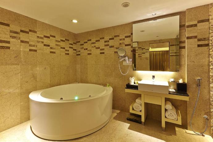 Imagen de la habitación del Hotel Six Seasons. Foto 6