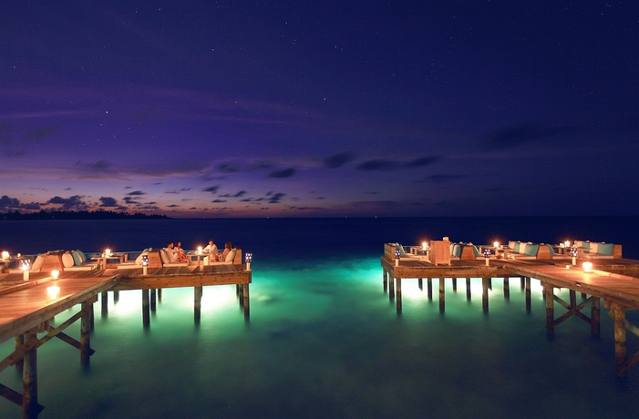 Imagen del bar/restaurante del Hotel Six Senses Laamu. Foto 2