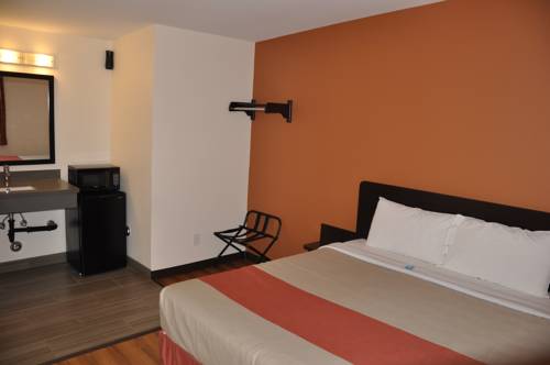 Imagen de la habitación del Hotel Sixpence Inn. Foto 1