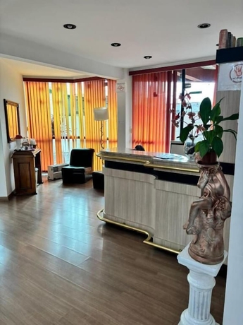 Imagen de los interiores del Hotel Six's. Foto 14