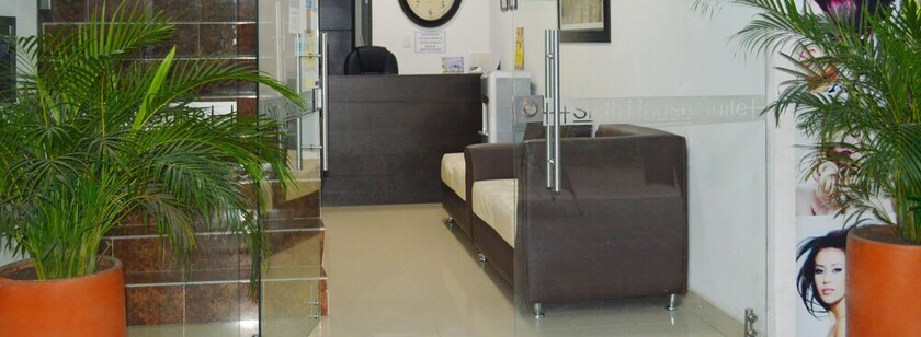 Imagen de los interiores del Hotel Sixth House Suite. Foto 14