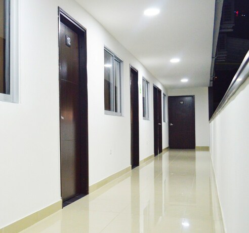 Imagen de los interiores del Hotel Sixth House Suite. Foto 16