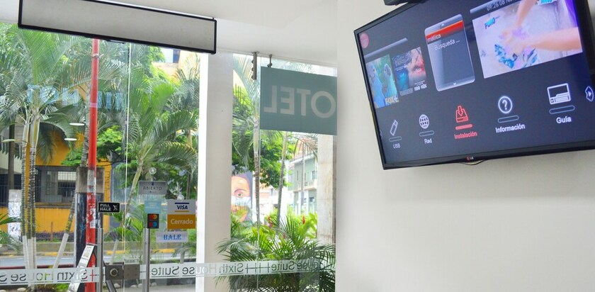 Imagen de los interiores del Hotel Sixth House Suite. Foto 17