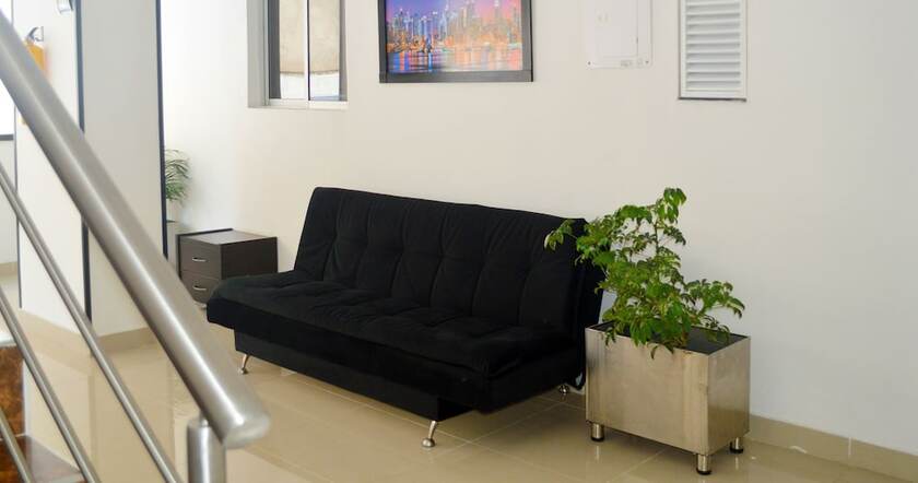 Imagen de los interiores del Hotel Sixth House Suite. Foto 19