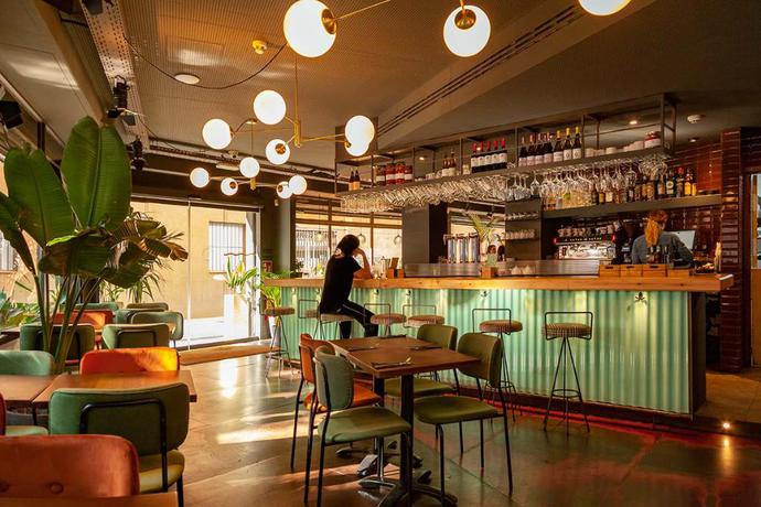 Imagen del bar/restaurante del Hotel Sixties Ramblas. Foto 5