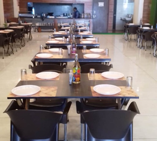 Imagen del bar/restaurante del Hotel Siya Ram. Foto 5
