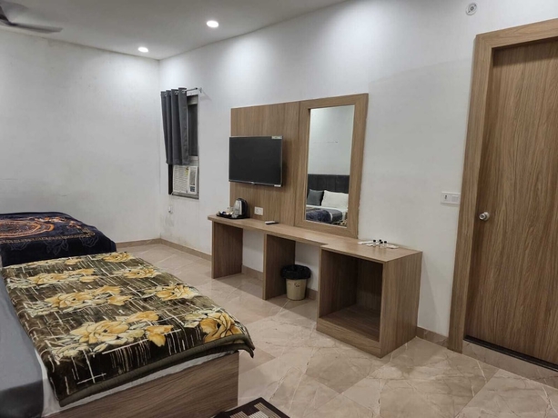 Imagen de la habitación del Hotel Siyaram. Foto 9