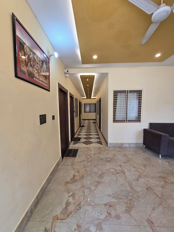 Imagen de los interiores del Hotel Siyaram kunj. Foto 14