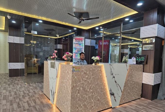 Imagen de los interiores del Hotel Siyaram kunj. Foto 16