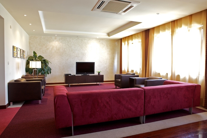 Imagen de los interiores del Hotel Sj. Foto 16