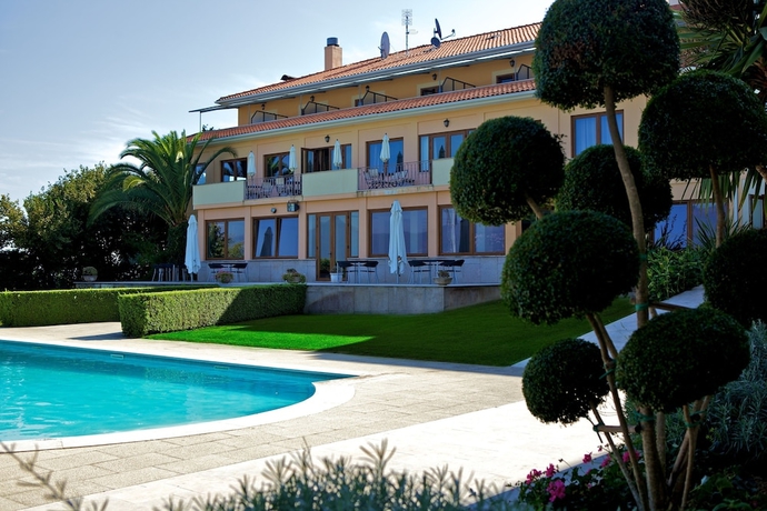 Imagen de la piscina del Hotel Sj. Foto 19