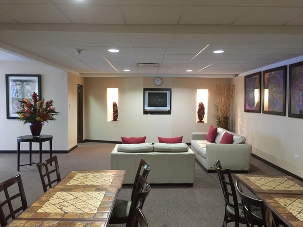 Imagen de los interiores del Hotel S.j. Suites. Foto 11