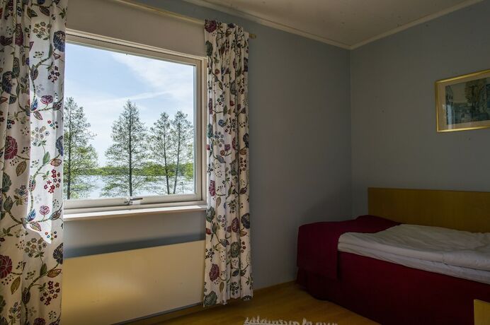 Imagen de la habitación del Hotel Sj&ouml;villan Konferens. Foto 12