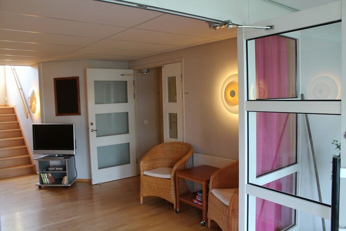Imagen de los interiores del Hotel Sj&ouml;villan Konferens. Foto 19