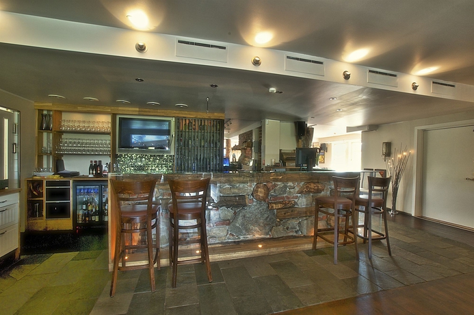 Imagen del bar/restaurante del Hotel Skaidi. Foto 3