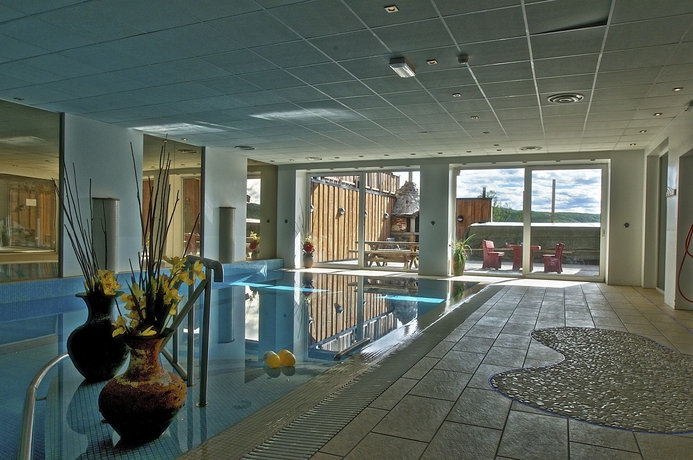 Imagen de la piscina del Hotel Skaidi. Foto 7