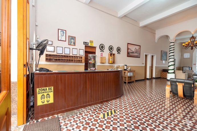 Imagen de los interiores del Hotel Skal Inn. Foto 16