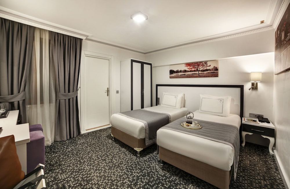 Imagen de la habitación del Hotel Skalion. Foto 8